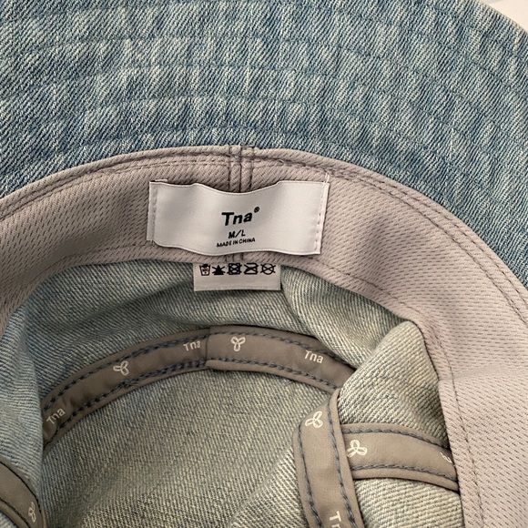 TNA Aritzia Sky Blue Denim Bucket Hat 100% Cotton - Picture 5 of 7